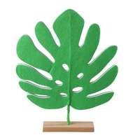 Monstera Leaf presenter