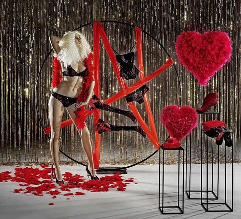 Love 2 
