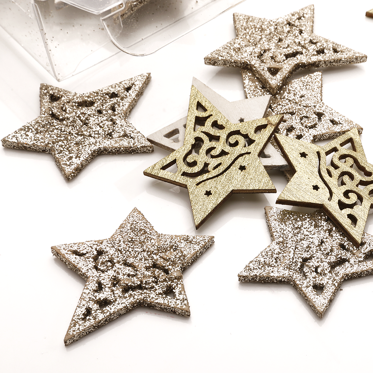 "Scattered wooden stars 72 pieces 4 cm"