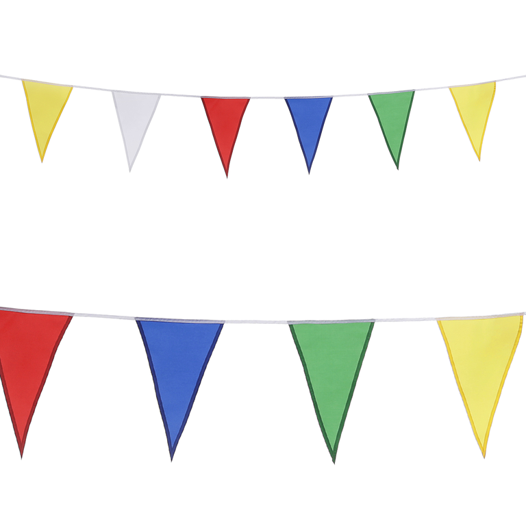 "Colourful textile pennant chain 9.8 m long"