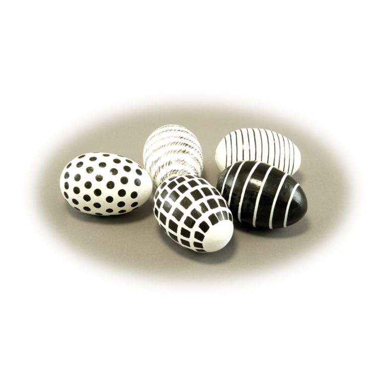 5 Easter eggs,